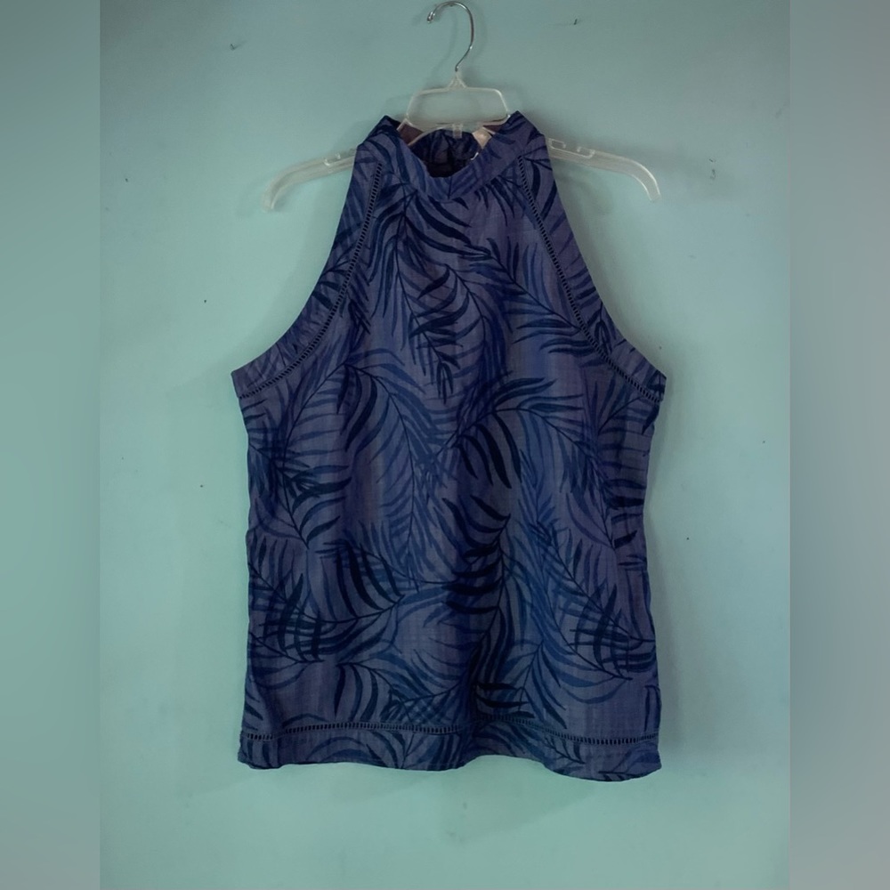 NWT Cato brand sleeveless ladies top in blue size L